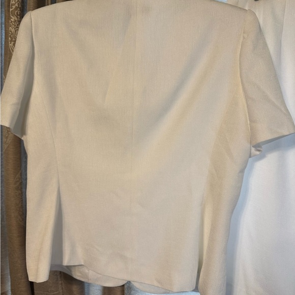 Le Suit Essentials  White Blazer and Skirt Set Size 16 EUC Fast Shipping - Picture 8 of 9